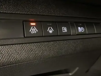 Photo 14 Peugeot 3008  HYBRID 225ch GT e-EAT8 10cv