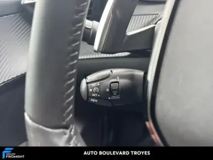 Photo 14 Peugeot 208  1.2 Hybrid 100ch Allure e-DCS6