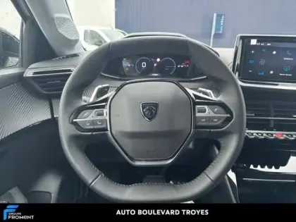 Photo 8 Peugeot 208  1.2 Hybrid 100ch Allure e-DCS6