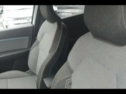 Photo 9 Renault Captur  1.6 E-Tech full hybrid 145ch Techno