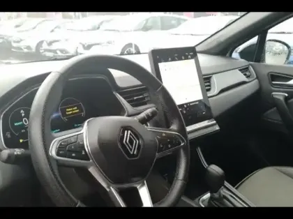 Photo 8 Renault Captur  1.6 E-Tech full hybrid 145ch Techno