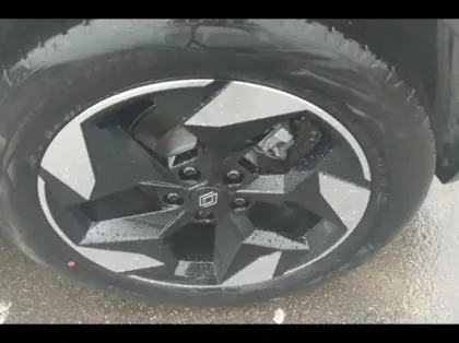 Photo 12 Renault Captur  1.6 E-Tech full hybrid 145ch Techno