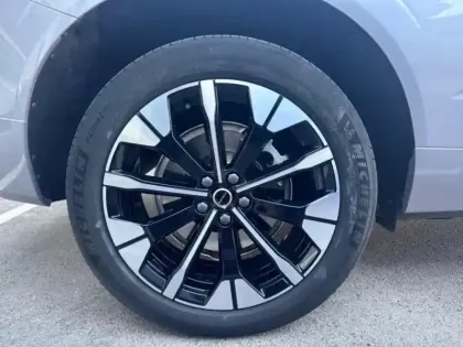 Photo 10 Volvo XC60  T6 Hybride Rechargeable 350ch Ultra Style Dark Geartronic 8 AWD