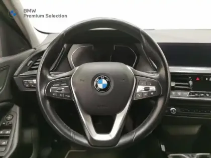 Photo 9 BMW Serie 1 Gén. III (F40) Ph1 Edition Sport 5