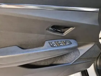 Photo 13 Renault Megane  E-Tech Electric EV40 130ch Equilibre standard charge