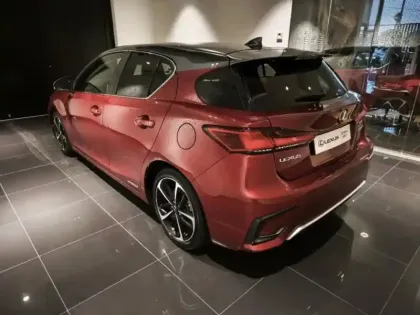 Photo 7 Lexus CT  200h Luxe Séduion