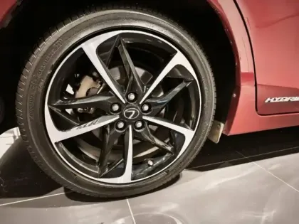 Photo 8 Lexus CT  200h Luxe Séduion