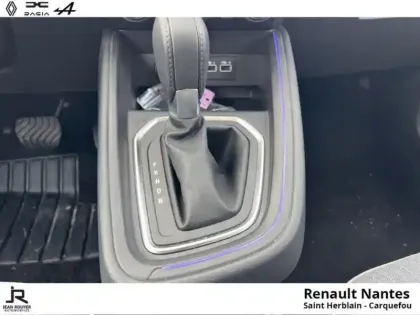 Photo 10 Renault Clio  1.6 E-Tech 145ch full hybrid Techno