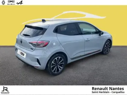 Photo 6 Renault Clio  1.6 E-Tech 145ch full hybrid Techno