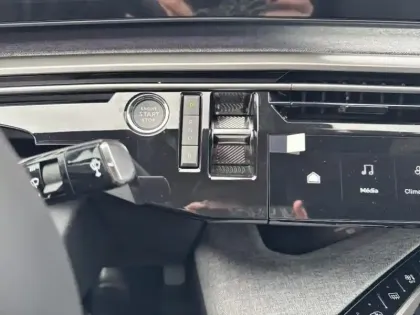 Photo 13 Peugeot 3008  Hybride Rechargeable Plug-in 195ch Allure e-DCS7