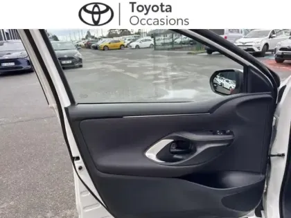Photo 12 Toyota Yaris  116h Dynamic 5p MY22