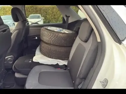 Photo 10 Citroën C4 Picasso C4 SpaceTourer BlueHDi 130ch S&S Feel EAT8 E6.d-TEMP