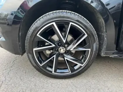 Photo 10 Skoda Kamiq  1.5 TSI 150ch  Monte-Carlo