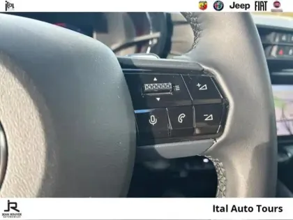 Photo 14 Alfa Romeo Junior  1.2 Ibrida 145ch Speciale e-DCT6