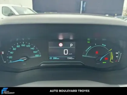 Photo 9 Peugeot 208  e- 136ch Style