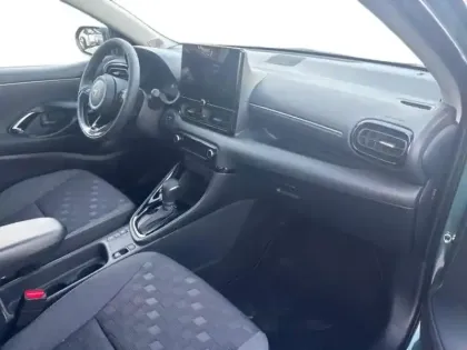 Photo 8 Toyota Yaris Gén. IV Ph1 NG Design 5