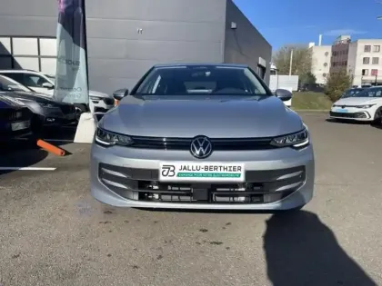 Photo 8 Volkswagen Golf  1.5 eHybrid 204ch VW Edition DSG6