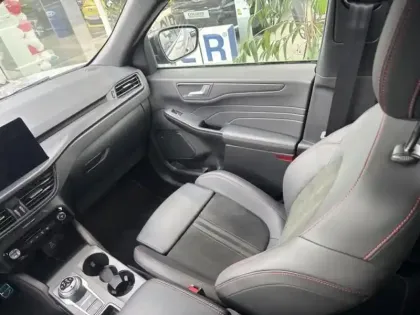 Photo 9 Ford Kuga Gén. III Ph2 ST-Line X 5