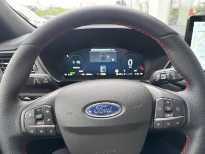 Photo 7 Ford Kuga Gén. III Ph2 ST-Line X 5