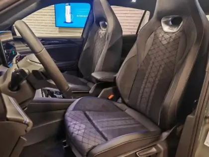 Photo 10 Volkswagen Tiguan  1.5 eHybrid 204ch R-Line DSG6