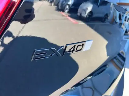 Photo 11 Volvo Ex40  Single Extended Range 252ch Black Edition