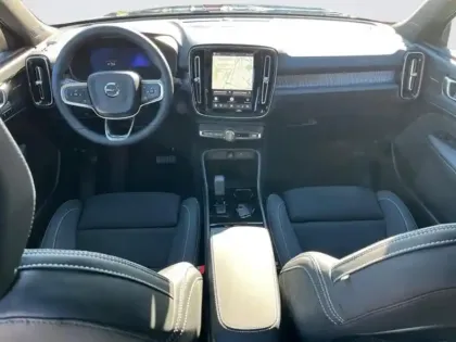 Photo 6 Volvo Ex40  Single Extended Range 252ch Black Edition