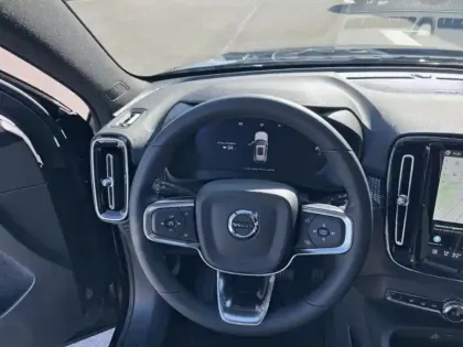 Photo 7 Volvo Ex40  Single Extended Range 252ch Black Edition