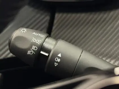 Photo 11 Peugeot 2008  1.2 PureTech 100ch S&S Allure