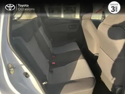 Photo 6 Toyota Yaris  HSD 100h Dynamic 5p Pack Zen