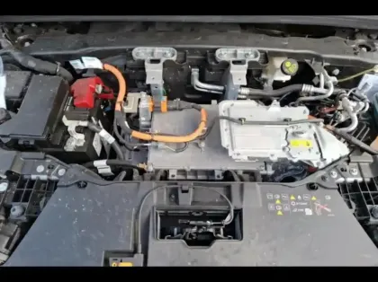 Photo 14 Renault Megane  E-Tech Electric EV60 220ch Equilibre super charge