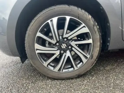 Photo 10 Suzuki Swift  1.2 Dualjet Hybrid 83ch Privilège AllGrip