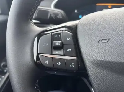 Photo 12 Ford Kuga  2.5 Duratec 180ch Hybrid FlexiFuel Active Powershift