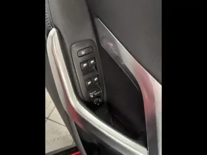 Photo 12 Peugeot 2008  1.2 PureTech 110ch E6.c Crossway S&S EAT6