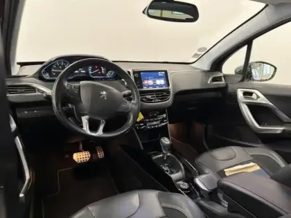 Photo 13 Peugeot 2008  1.2 PureTech 110ch E6.c Crossway S&S EAT6