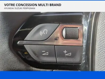 Photo 14 Peugeot 2008  1.5 BlueHDi 130ch S&S Allure EAT8