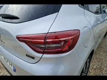 Photo 13 Renault Clio  1.6 E-Tech hybride 145ch Evolution