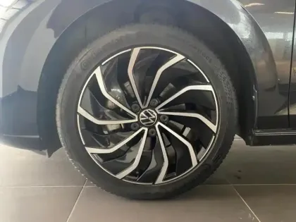 Photo 7 Volkswagen Golf  2.0 TDI SCR 115ch Active