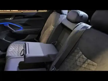 Photo 6 Volkswagen Tayron  1.5 eTSI 150ch R-Line Edition DSG7 7 places