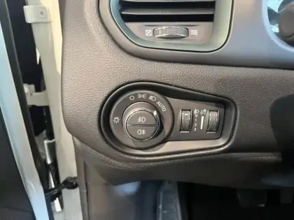 Photo 9 Jeep Renegade  1.5 Turbo T4 130ch MHEV North Star BVR7