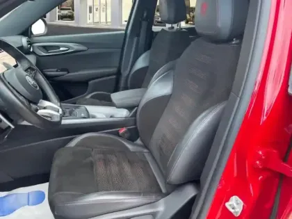 Photo 8 Alfa Romeo Tonale  1.5 Hybrid 130ch Edizione Speciale TCT