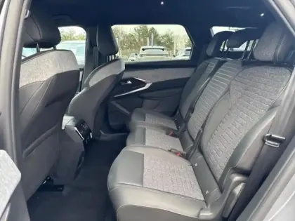 Photo 11 Peugeot 5008  Electrique 210ch Batterie 73 kWh Allure