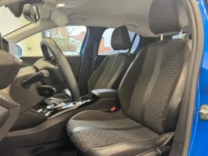 Photo 7 Peugeot 208  e- 136ch Roadtrip