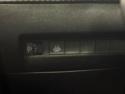 Photo 12 Peugeot 208  e- 136ch Roadtrip