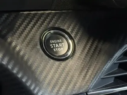 Photo 13 Peugeot 208  e- 136ch Roadtrip