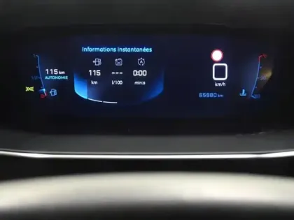 Photo 9 Peugeot 2008  1.2 PureTech 130ch S&S Allure Business 7cv