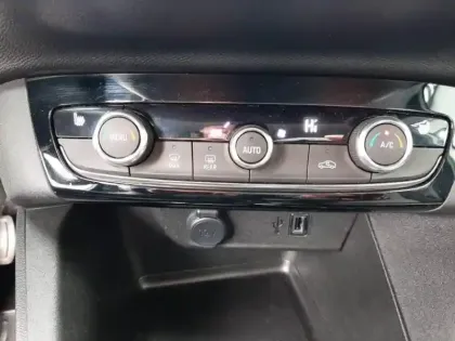 Photo 8 Opel Corsa  Electric 136ch Elegance Business