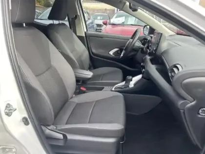 Photo 10 Toyota Yaris  116h Design 5p MY22