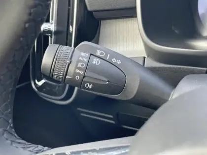 Photo 13 Volvo Xc40  B3 163ch Lounge Edition DCT 7