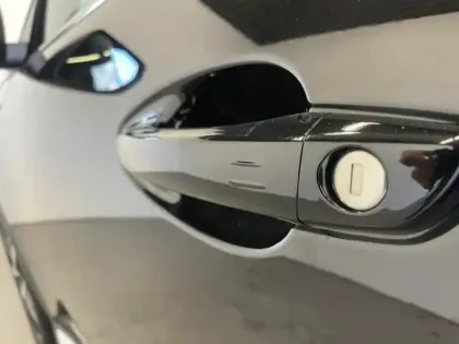 Photo 13 Peugeot 3008  HYBRID 225ch GT e-EAT8