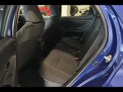 Photo 10 Toyota Yaris  116h Design 5p MY22